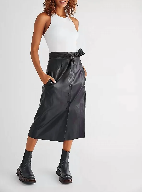 Lorette Skirt In Black